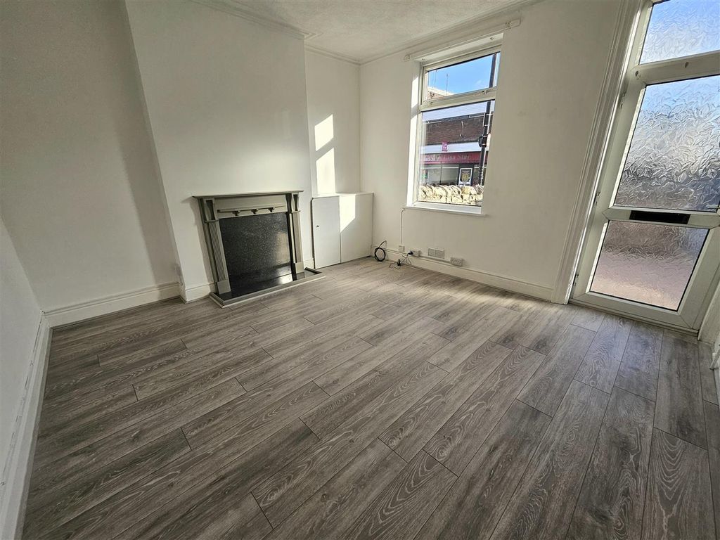 Property photo 2 of 10 20260311_160742.Jpg