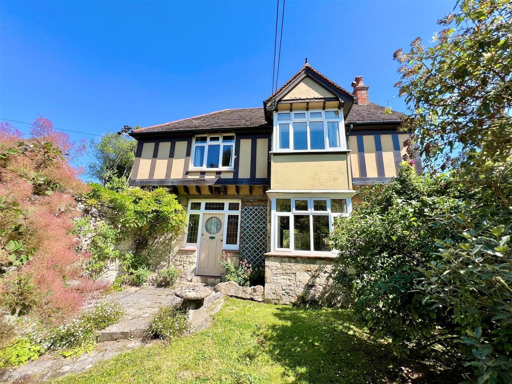 Property photo 1 of 28