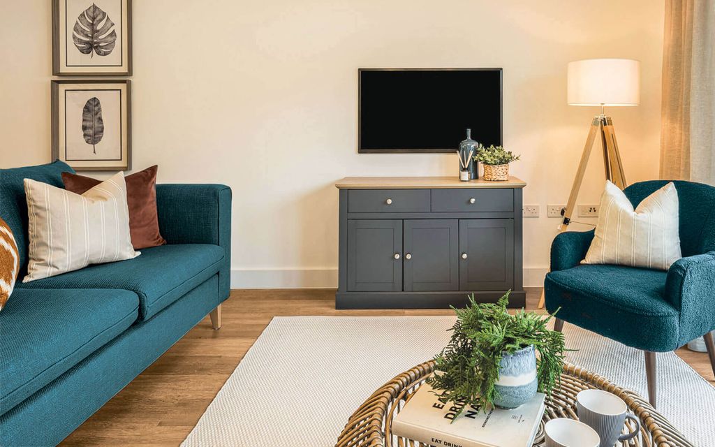 Property photo 2 of 11