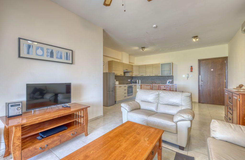 Property photo 3 of 18 Lounge Kitchen Diner