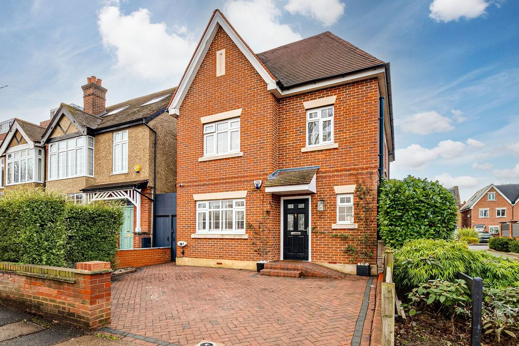 Property photo 1 of 21