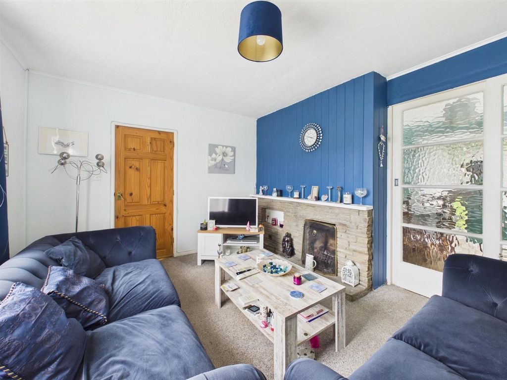 Property photo 3 of 16