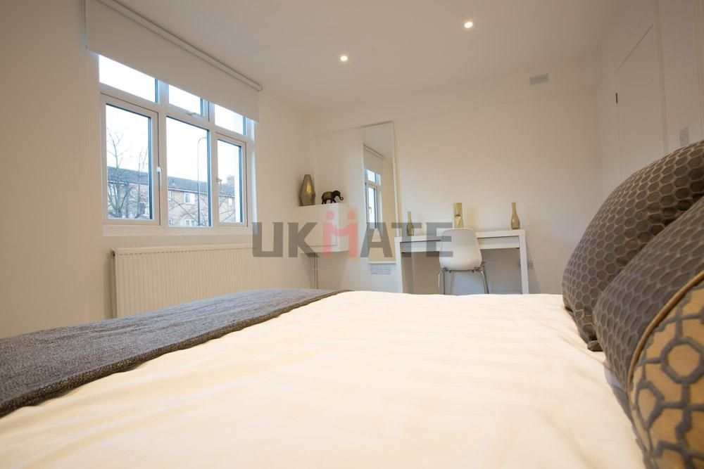 Property photo 2 of 11 Bright And Airy Bedroom With Large Windows Providi...