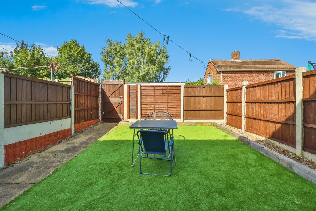 Property photo 2 of 17