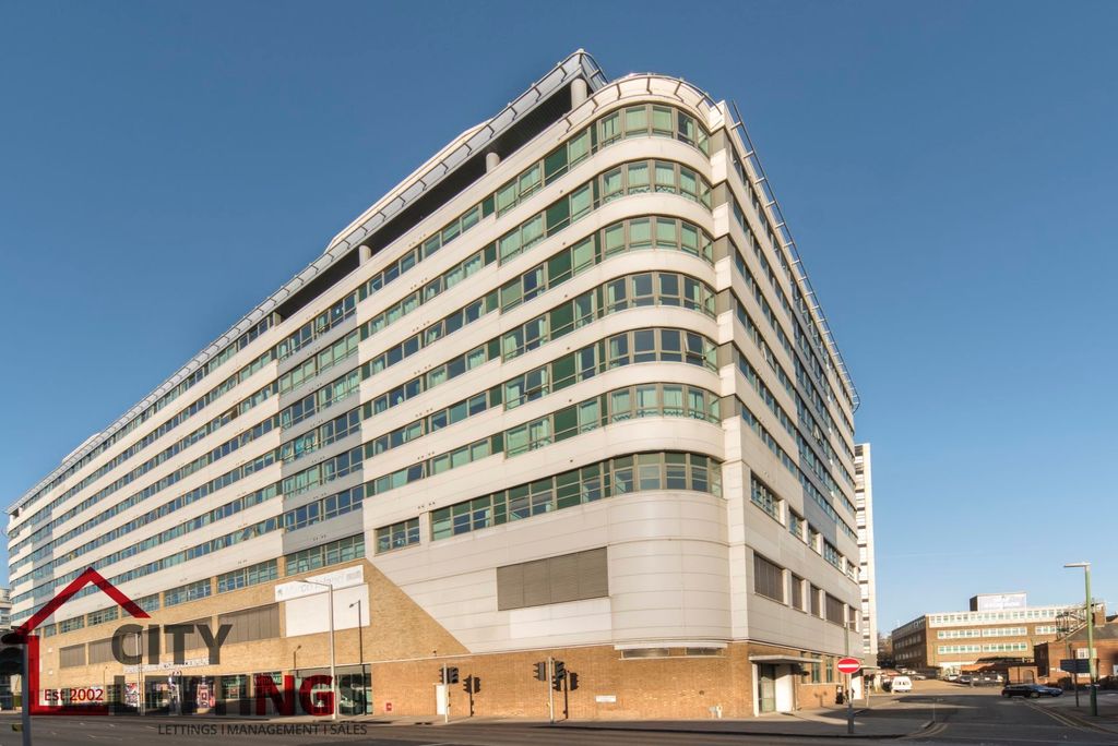 Property photo 1 of 12 Image2