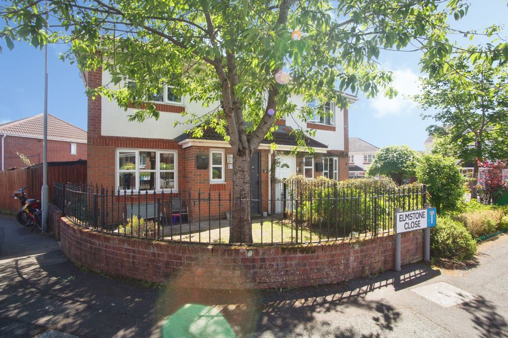 Property photo 2 of 15