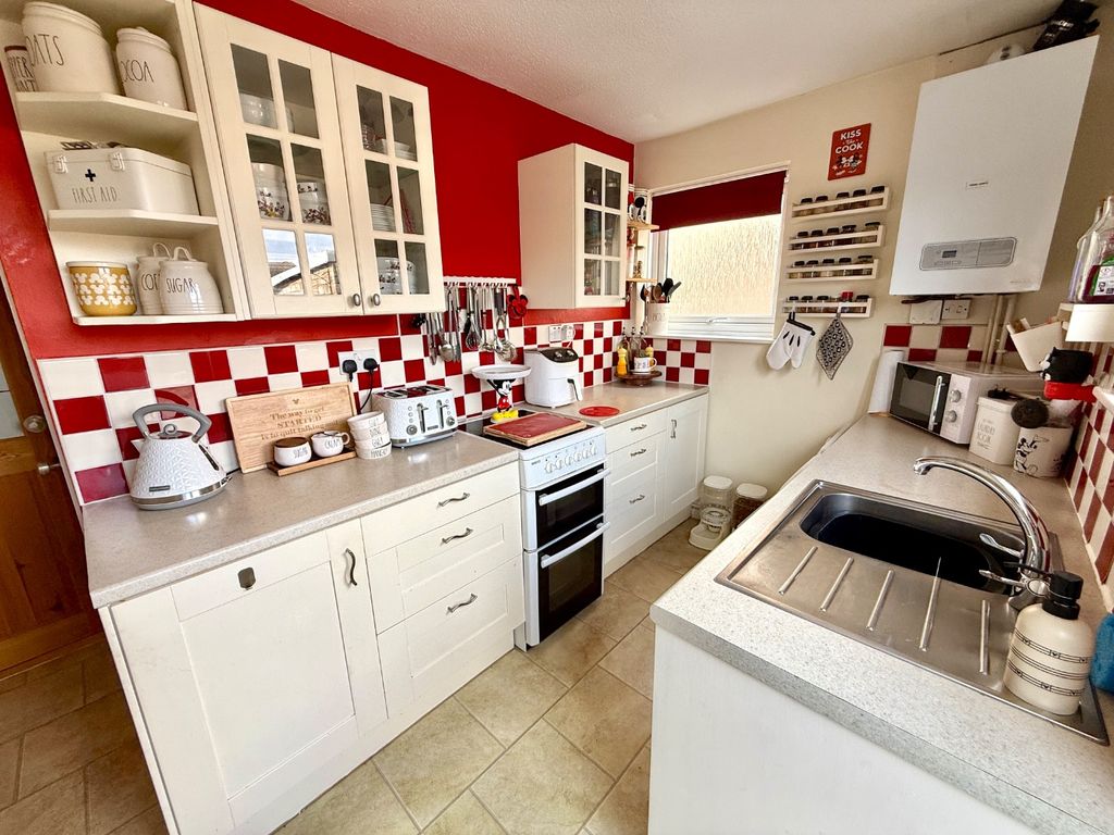 Property photo 3 of 25 4393286