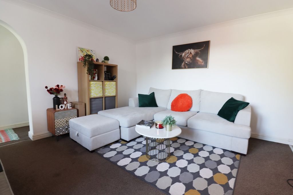 Property photo 2 of 10 Gallery