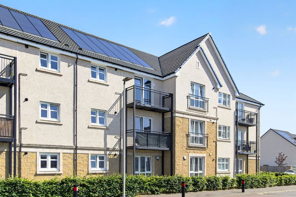 Additional image 23 of 2 bed penthouse for saleJardine Avenue, Falkirk FK2