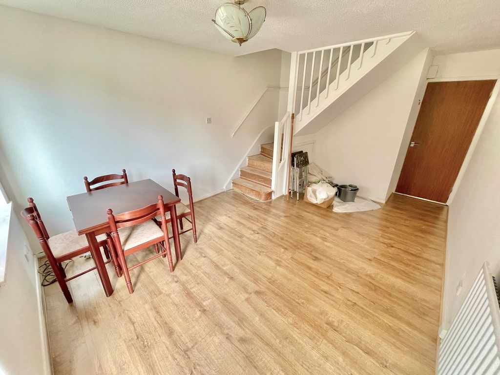 Property photo 2 of 8 Living Room