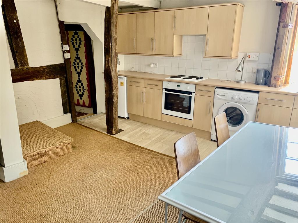 Property photo 3 of 8 50B4.Jpeg