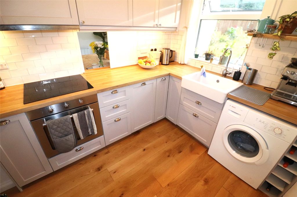 Property photo 3 of 9 Picture No. 21