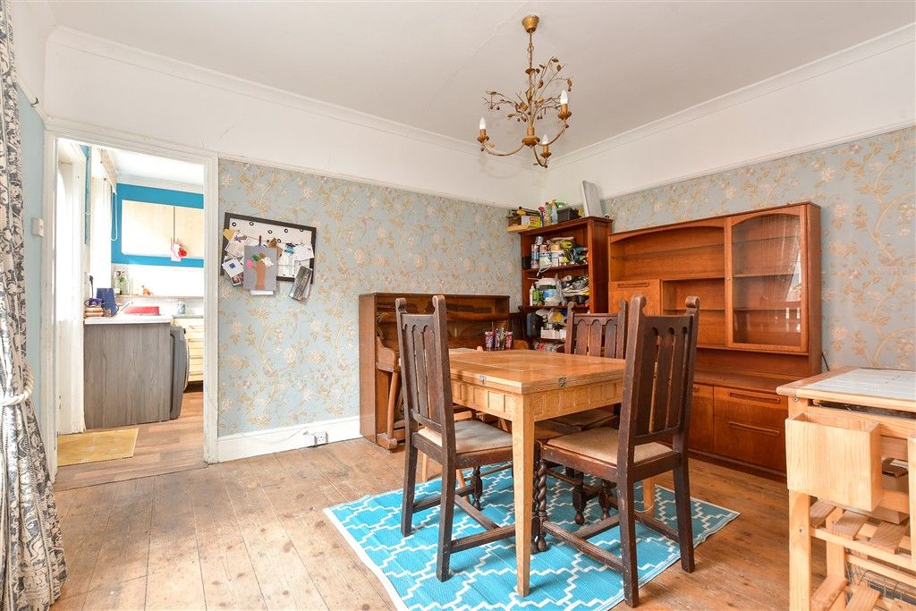 Property photo 2 of 11 Dining Room