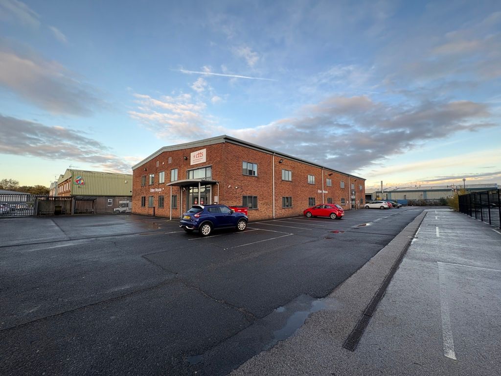 Property photo 2 of 11 Photo 2