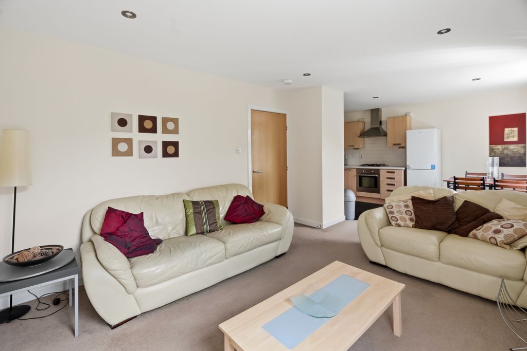 Property photo 3 of 11