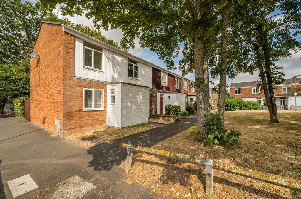 Property photo 1 of 14 1494400-18-6A575d...