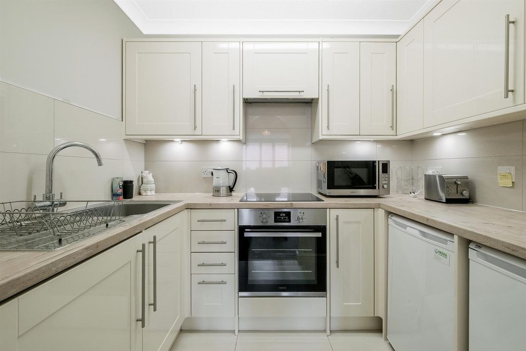 Property photo 3 of 19 3