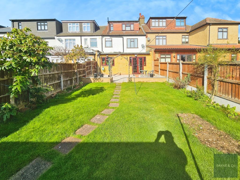 Property photo 2 of 20