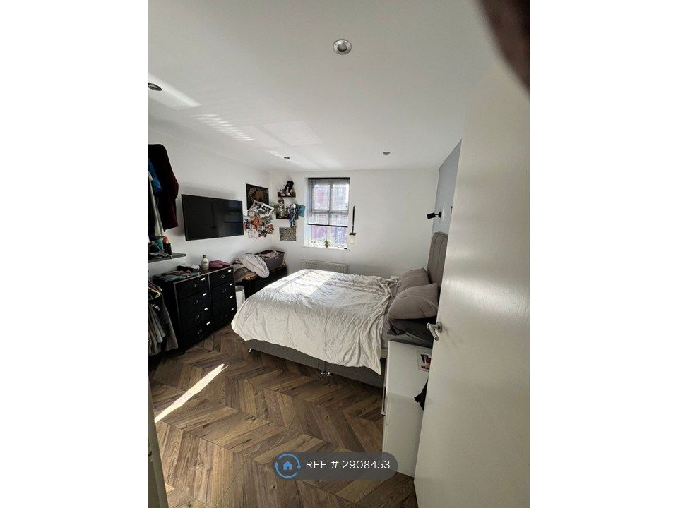 Property photo 3 of 6