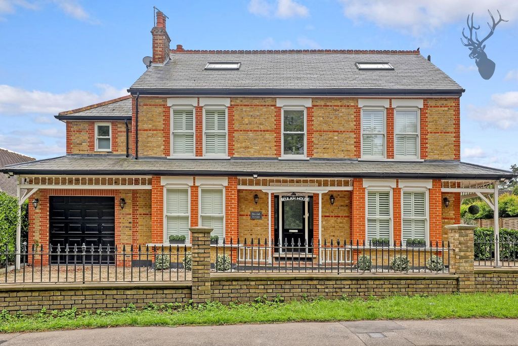 Property photo 1 of 36