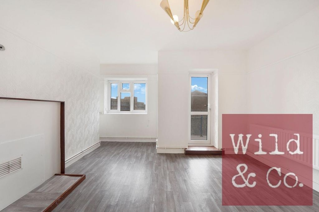 Property photo 2 of 25 Walridge Way - Oijap5Byrkypw4Lpaubs.Jpg