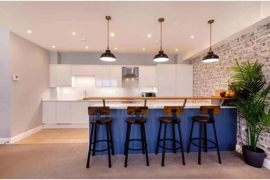 Property photo 2 of 26 Kitchen/Lounge/Diner