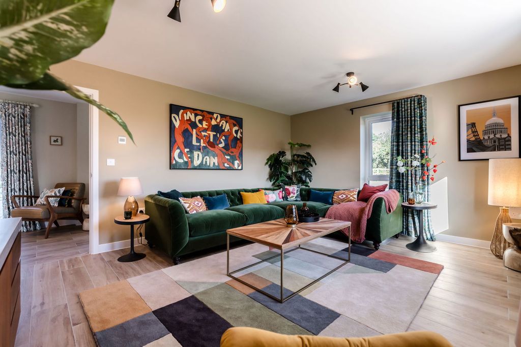 Property photo 3 of 13