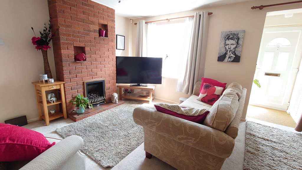 Property photo 2 of 7