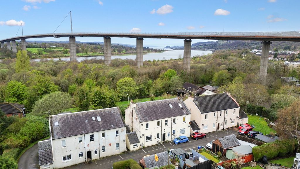 Property photo 2 of 34 Gallery