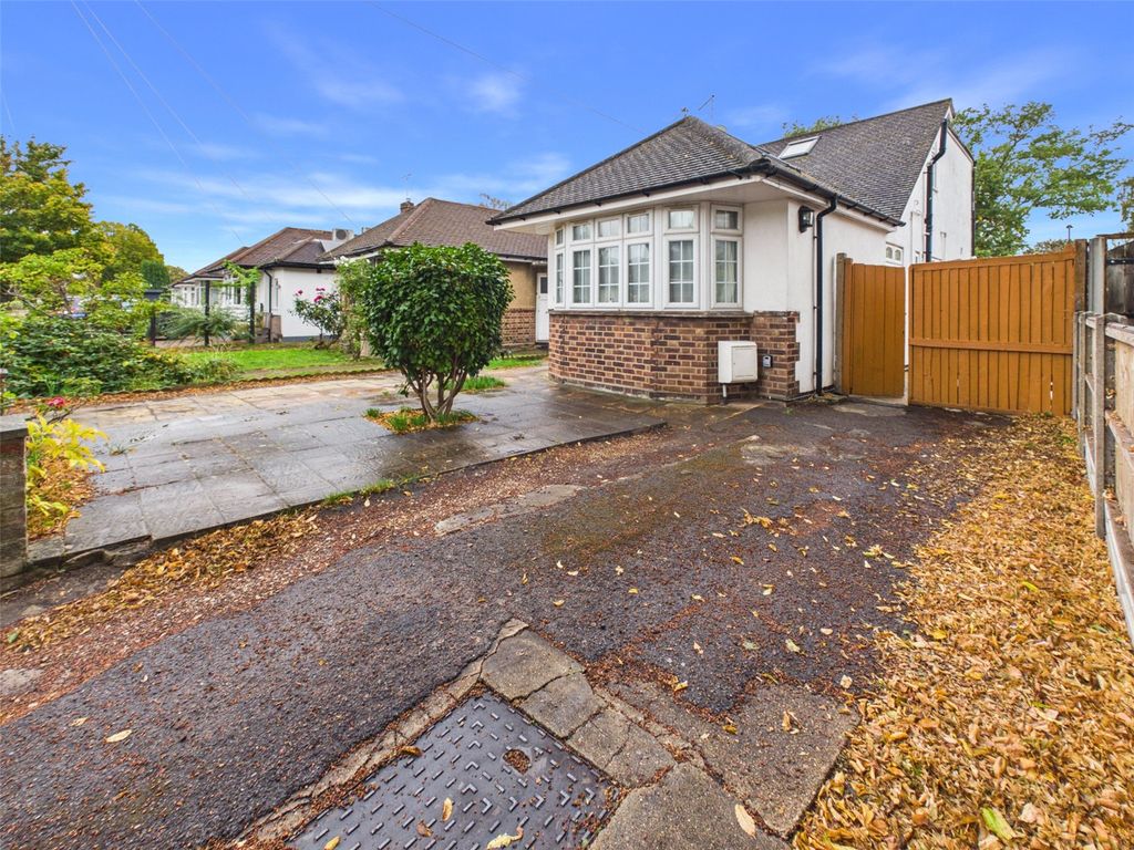 Property photo 2 of 25 Picture No. 30