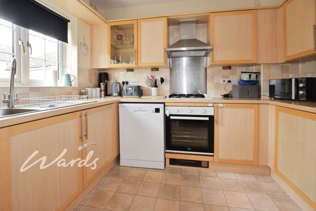 Property photo 3 of 14 Kitchen