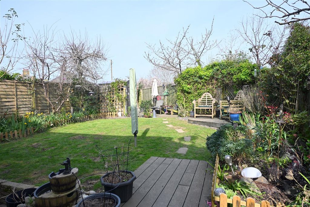 Property photo 2 of 19 Rear Garden