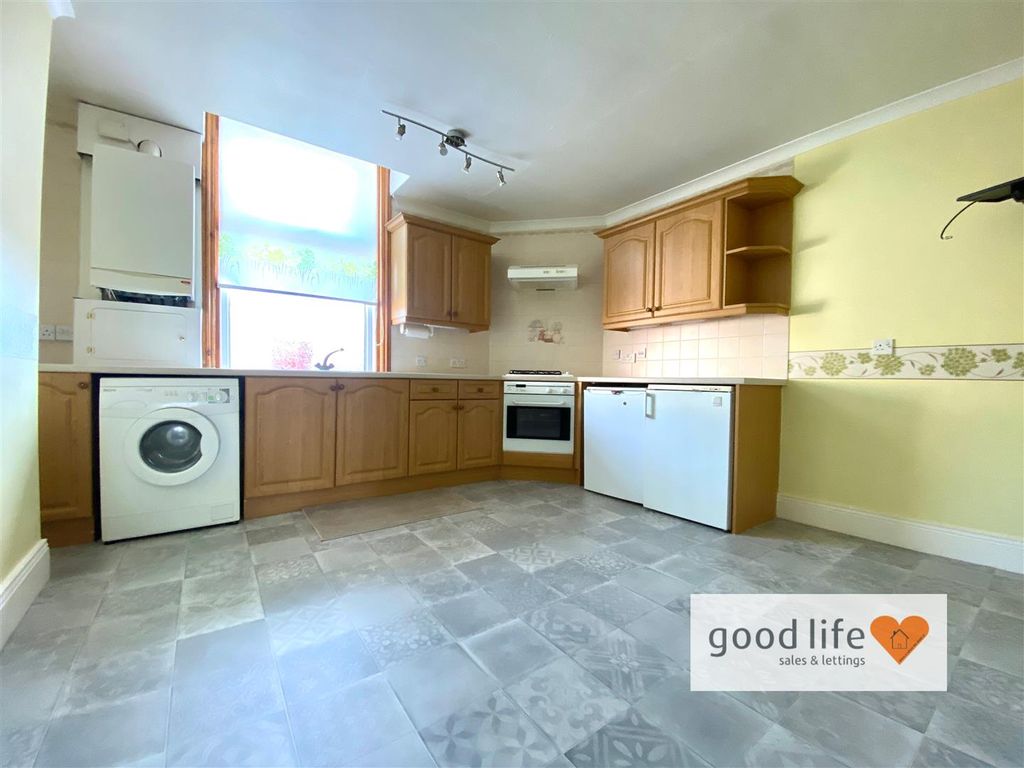 Property photo 3 of 23 20251107_113017517_Ios12Chestercrescent.Jpg