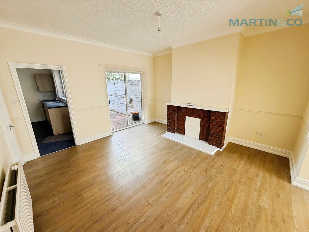 Property photo 3 of 14