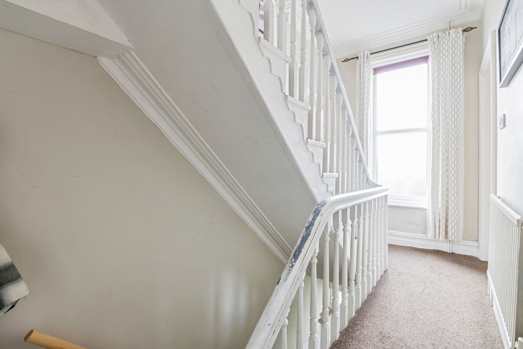 Property photo 2 of 20 Pbox-Img.Jpg