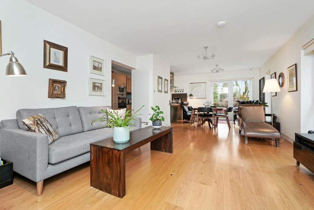 Property photo 2 of 16 Property Image 2