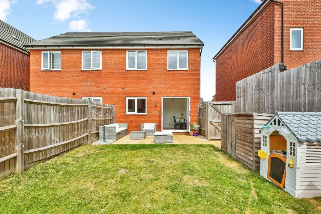 Property photo 2 of 19