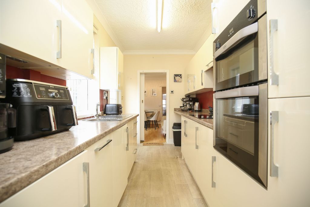 Property photo 3 of 19 Mw-5348