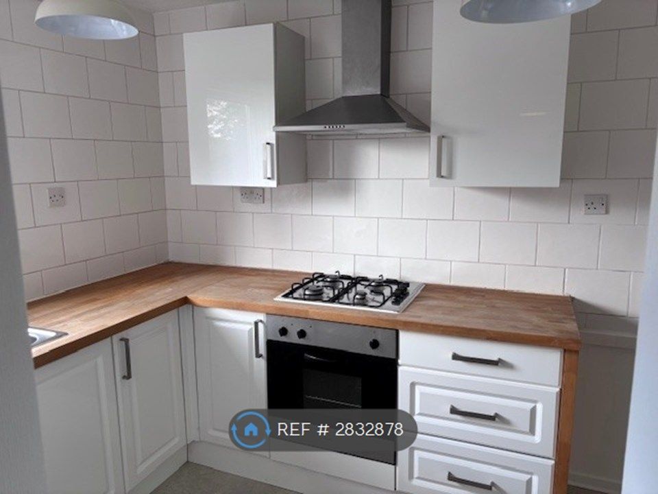 Property photo 2 of 22 Kitchen