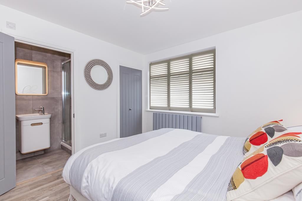 Property photo 3 of 11 Bedroom