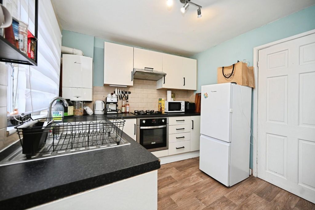 Property photo 2 of 10 61c7B494-Dsc_0042.Jpg