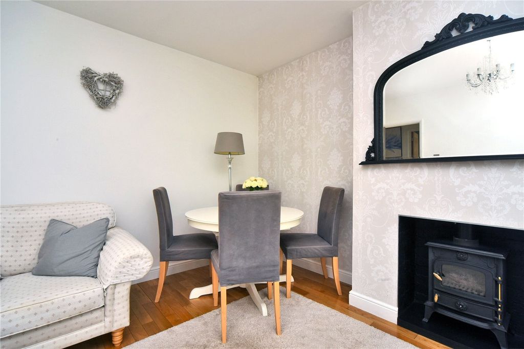 Property photo 3 of 17 Picture No. 06