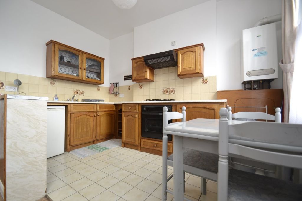 Property photo 2 of 5