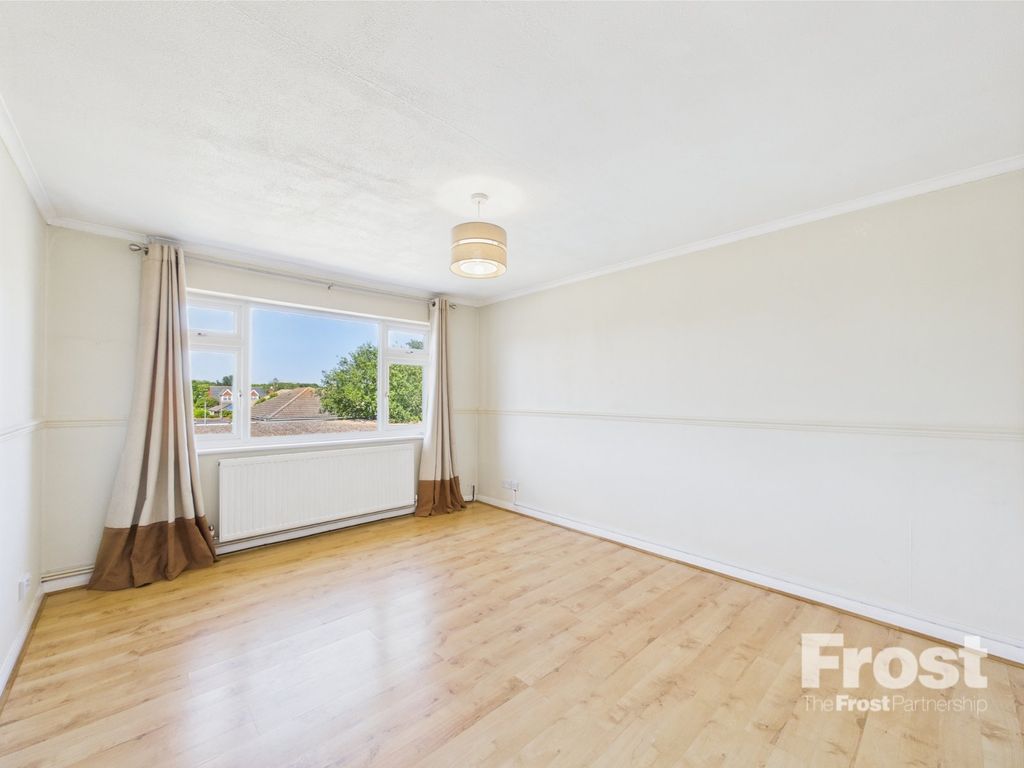 Property photo 2 of 8 Picture No. 17