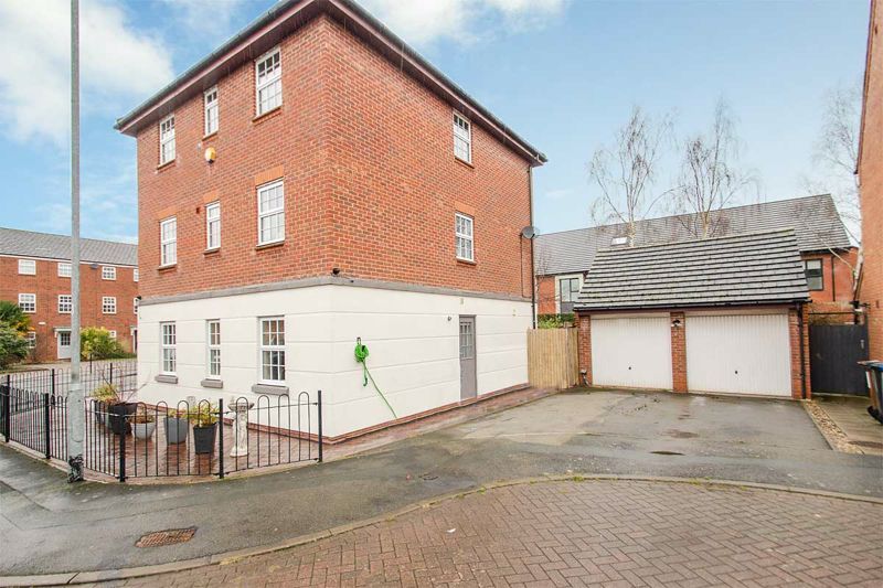 Property photo 2 of 35 Photo 32