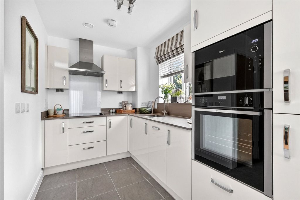 Property photo 3 of 26 Picture No. 04