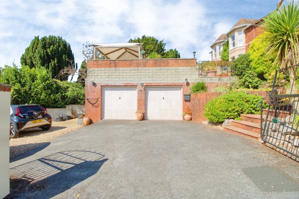 Property photo 2 of 26 Pbox-Img.Jpg