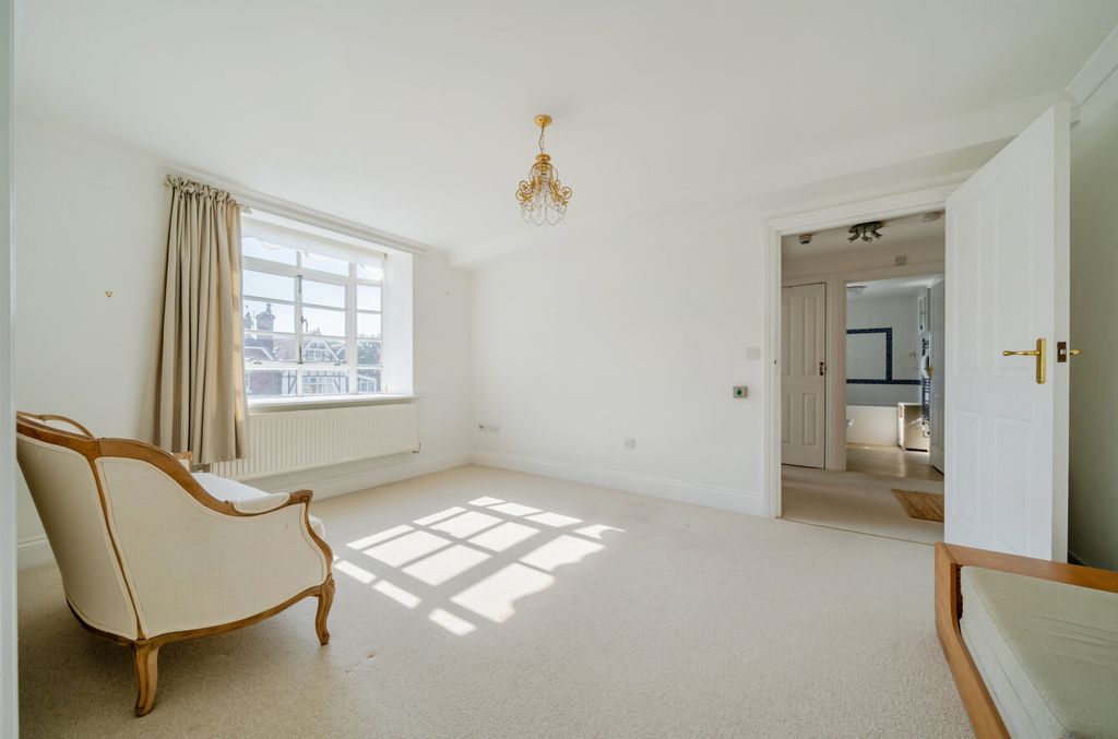 Property photo 3 of 22 1481695-5-6A3966d...