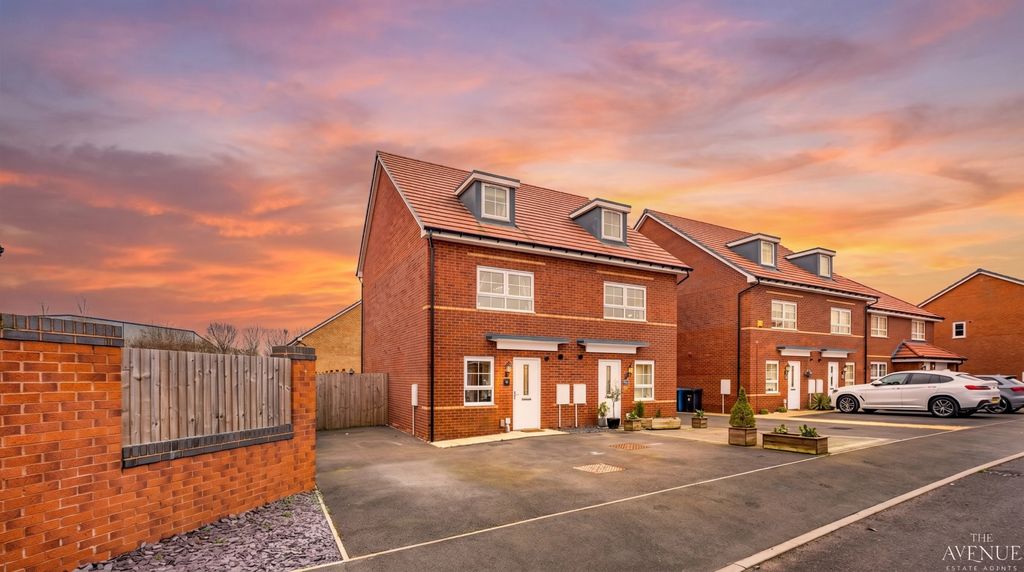 Property photo 1 of 24 4820163