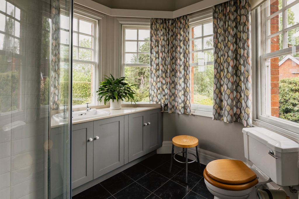 Additional image 18 of 7 bed semi-detached house for saleWesterham Road, Oxted, Surrey RH8